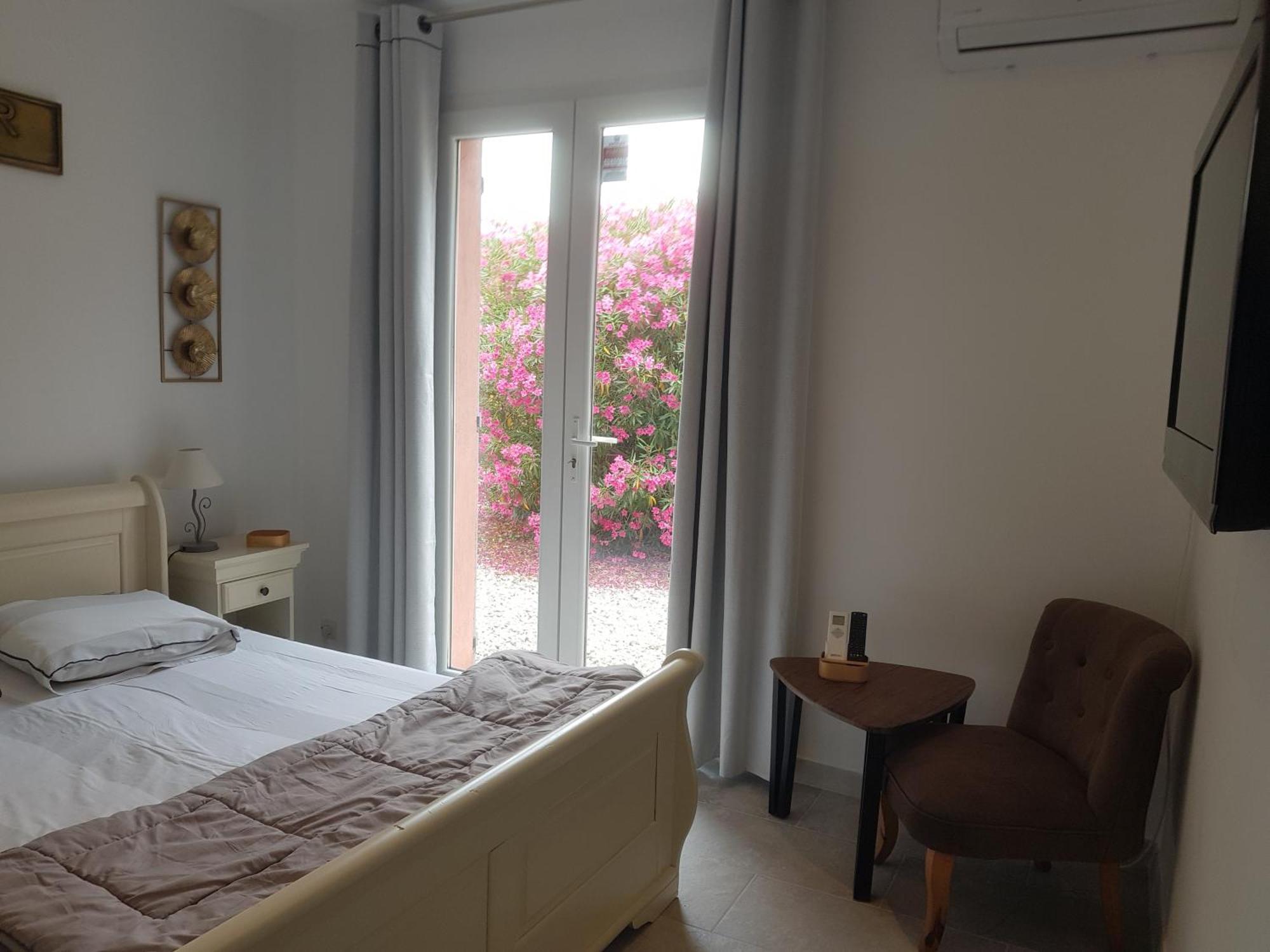 Bed and Breakfast Les Lézards au Soleil Draguignan Esterno foto
